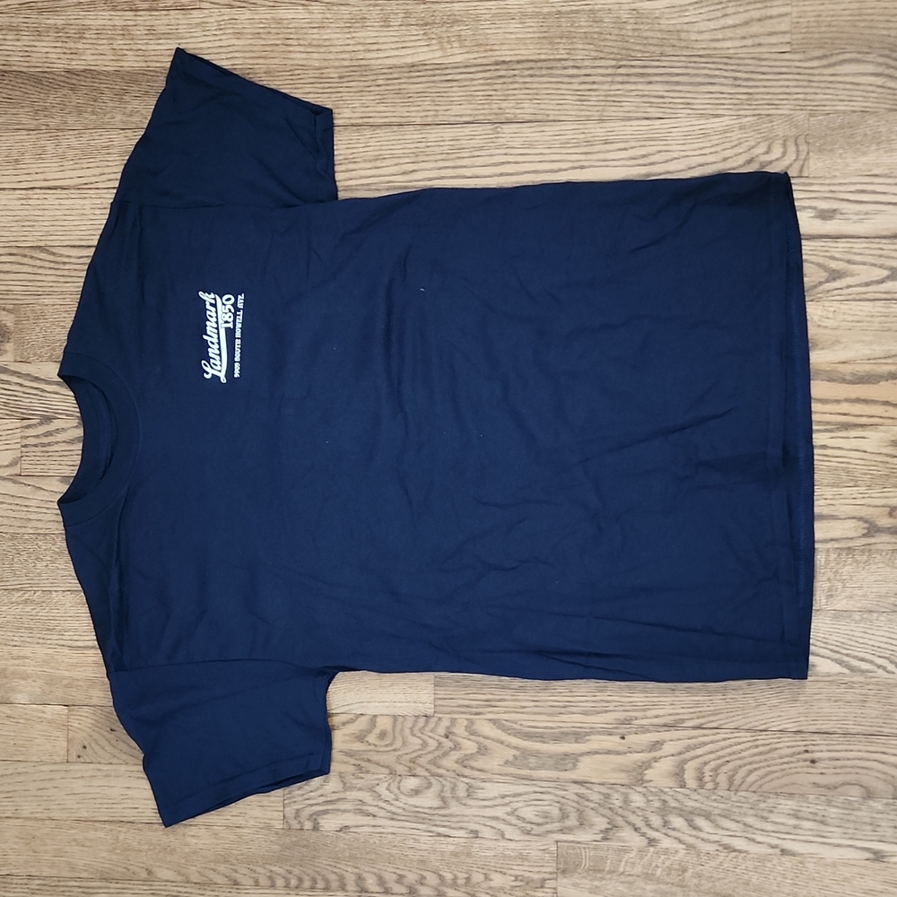Landmark 1850 T shirt Milwaukee's oldest tavern T shirt Size Unisex M Dark Blue